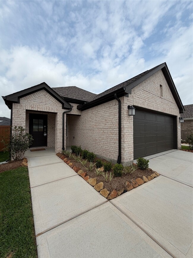 Building Photo - 8123 Kay Hbr Dr