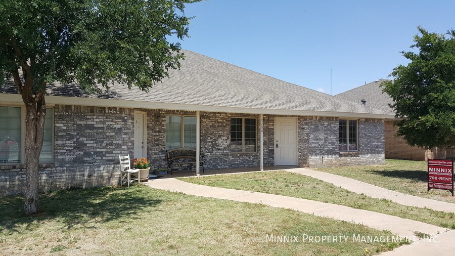 Primary Photo - 3208 111th St