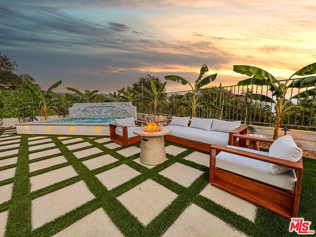 Building Photo - 31271 Bailard Rd