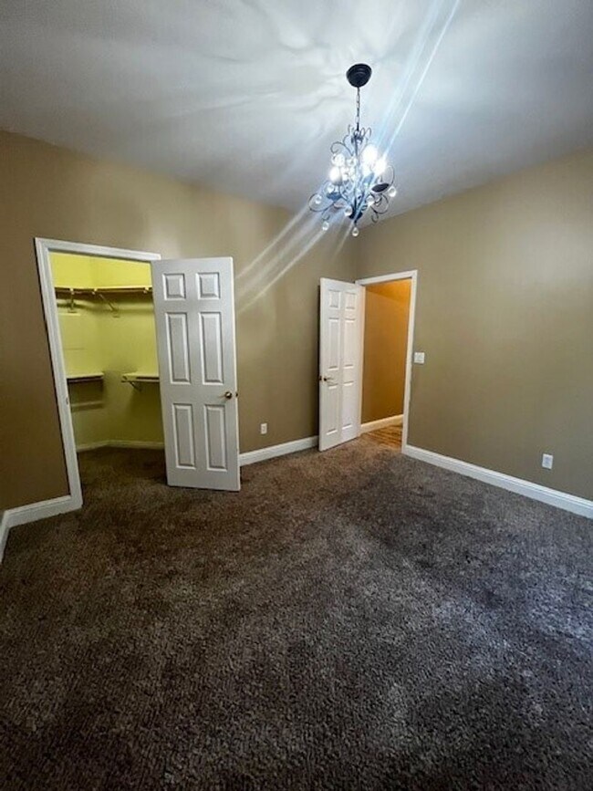 Building Photo - 8701 Maggiore Ln