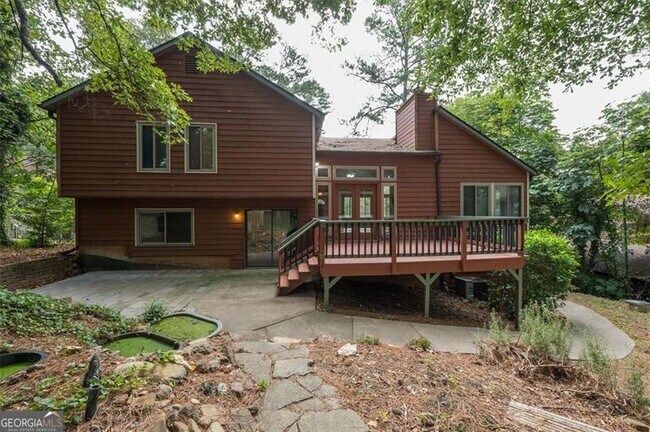 Building Photo - 4535 Kings Crossing Dr NE