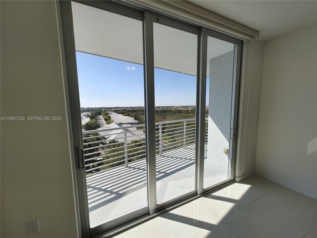 Building Photo - 7661 NW 107th Ave