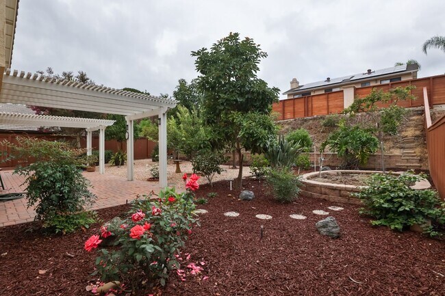 Building Photo - Spacious 3-Bedroom Scripps Ranch Home