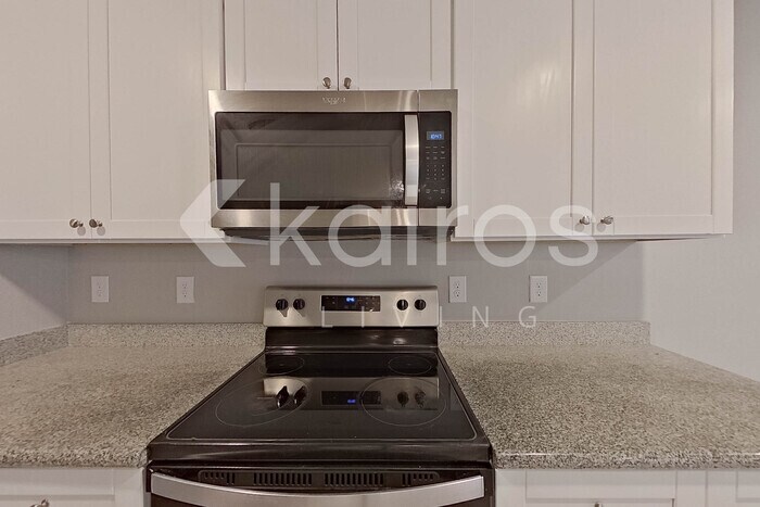 Building Photo - 4690 Malay Cir
