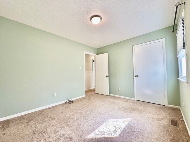 Building Photo - Updated 3BR Ranch | Large Lot, Deck & Modern Finishes – Minutes to Durham