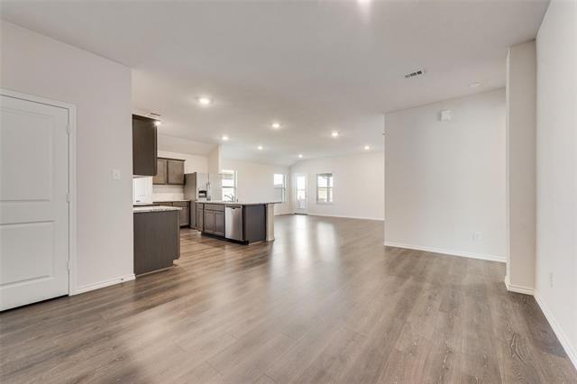 Building Photo - 4016 Huntington Dr