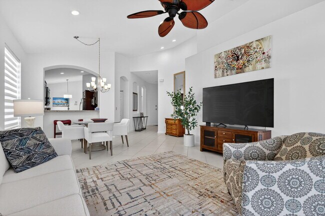 Building Photo - 7116 Cataluna Cir