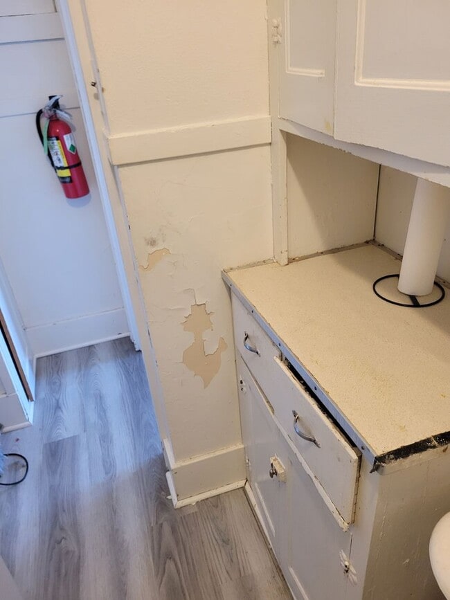 Building Photo - 2216 Merner Ave