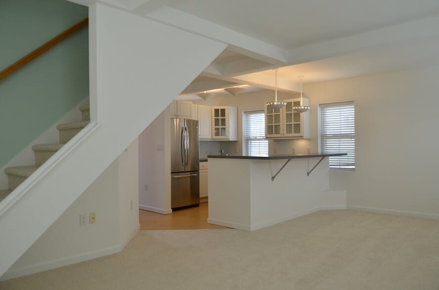 Building Photo - 18 Berrian Pl
