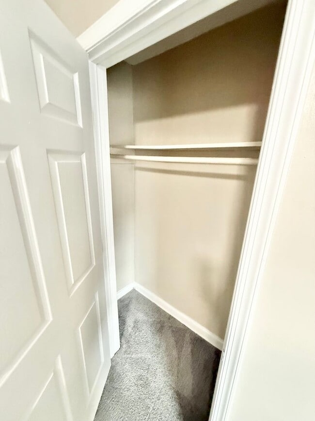 Building Photo - ***Renovated 3 Bedroom Ranch*Near Casino & Naval Hospital & Shipyard