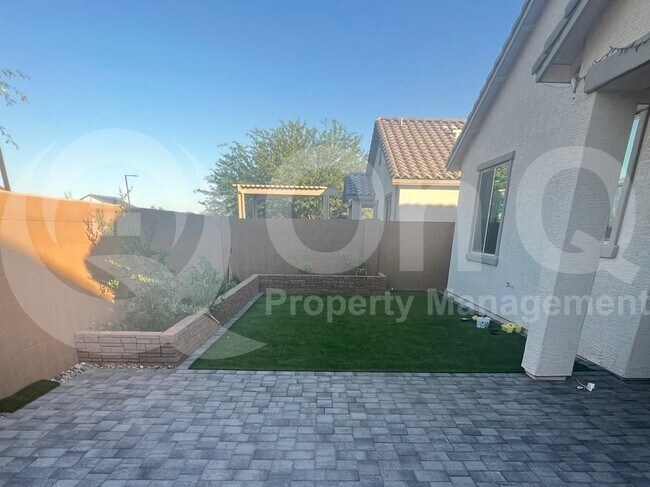 Building Photo - 25493 N 143rd Dr
