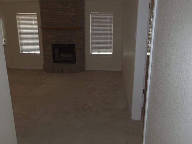 Building Photo - 4510 Fawn Dr
