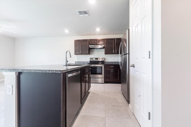 Building Photo - 12443 Buffing Rd