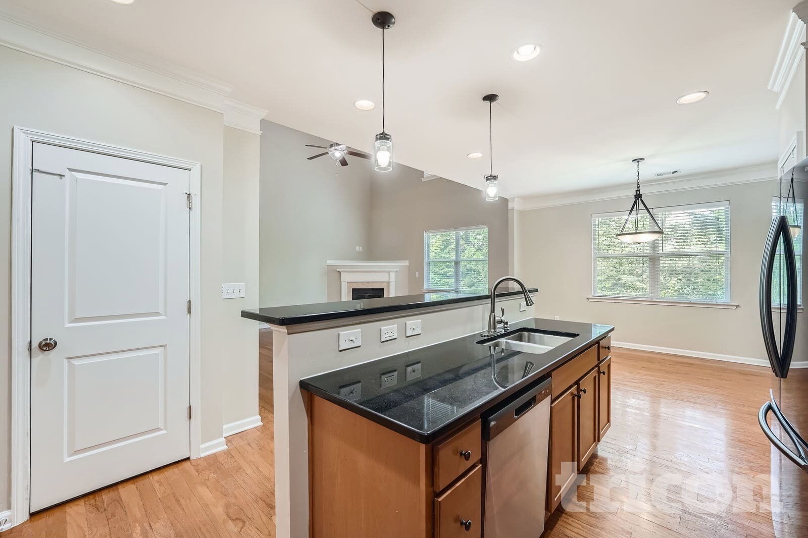 Building Photo - 209 Shaw Dr