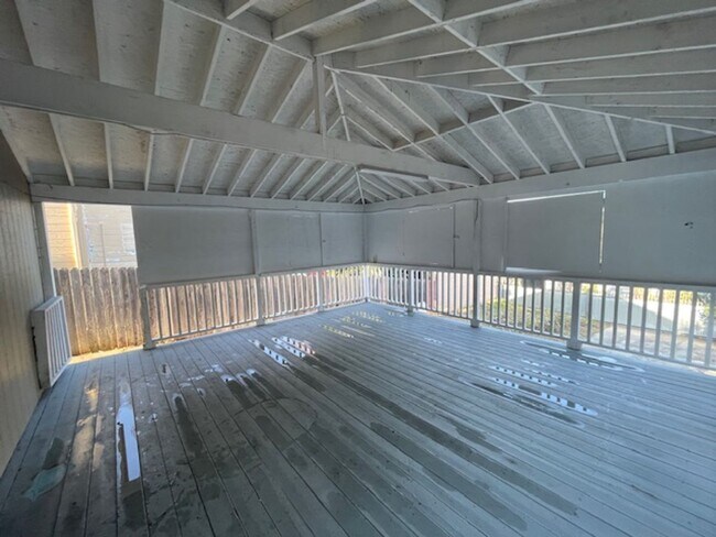 Building Photo - 1946 E 20th St