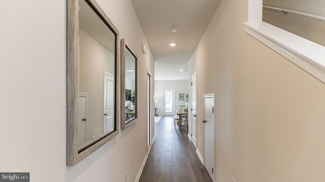 Building Photo - 201 Mazzeo Dr