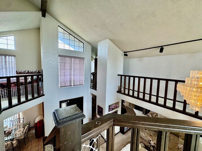 Building Photo - 2825 Tealwood Dr