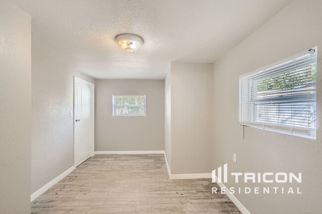 Building Photo - 7001 Onyx Dr N