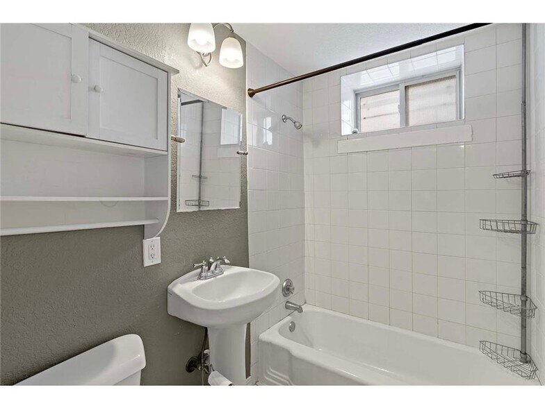 Building Photo - 3120 Hennepin Ave