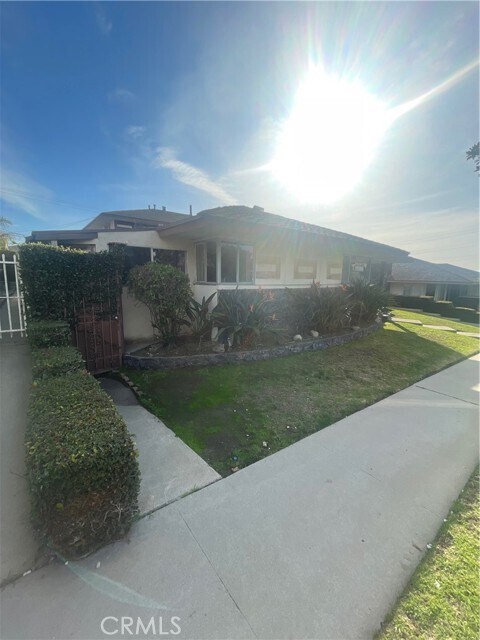 Primary Photo - 5150 W Slauson Ave