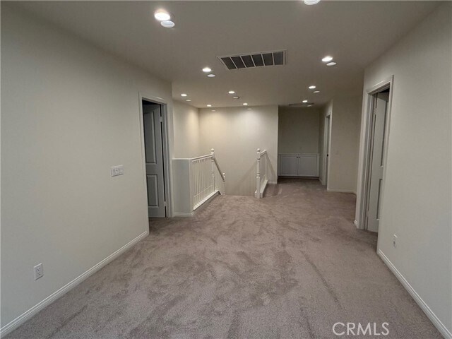 Building Photo - 33 Latitude