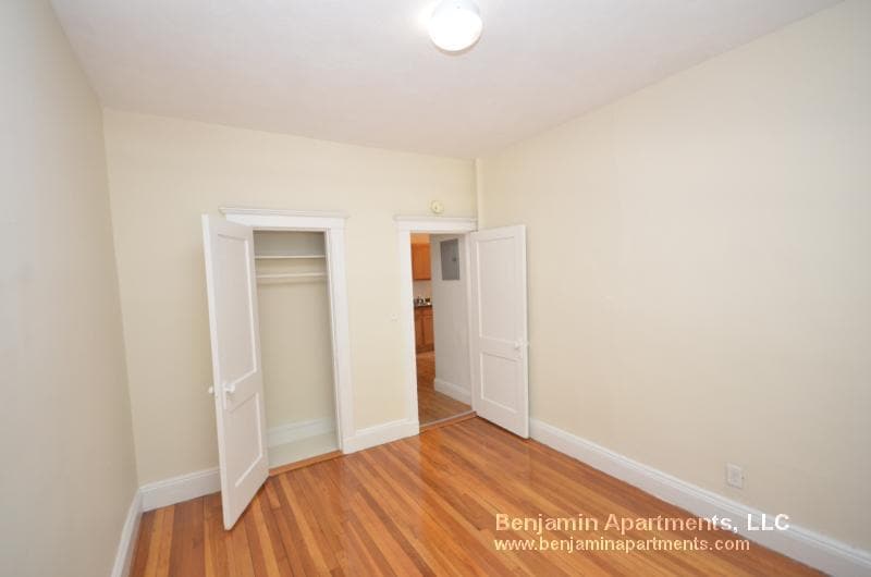 Building Photo - 9 Egremont Rd
