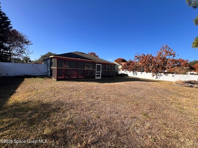 Building Photo - 619 Pampas St NW