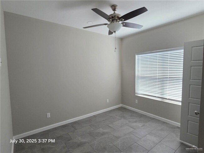 Building Photo - 24 Israel E Ave