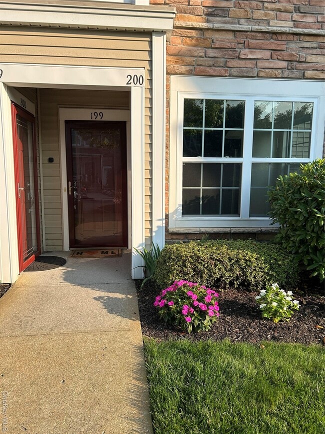 Primary Photo - 199 Somerset Dr