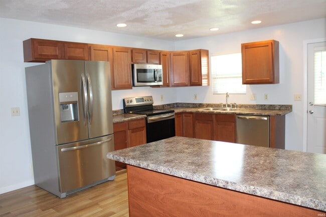Building Photo - 12620 Kenai Dr