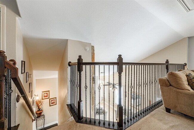Building Photo - 22439 Highland Point Ln
