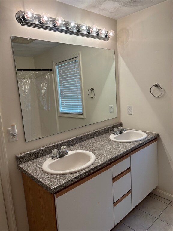 Building Photo - 13 Navajo Rd