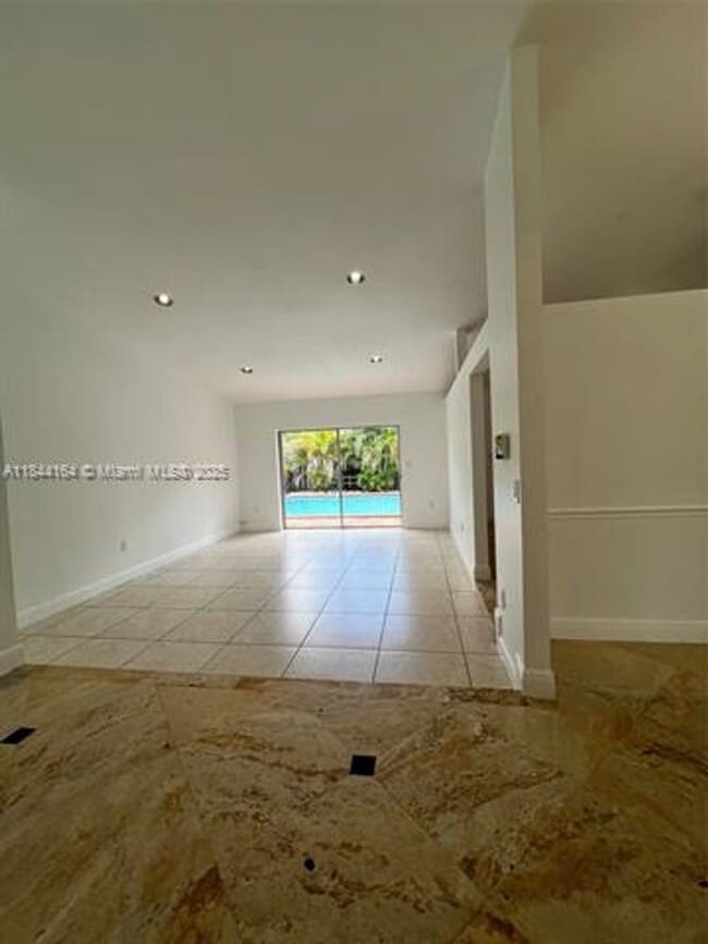 Building Photo - 10511 SW 145th Ct