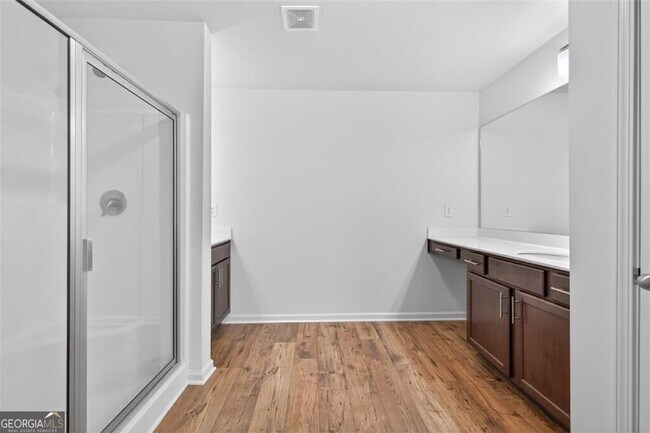 Building Photo - 5524 Garens Way