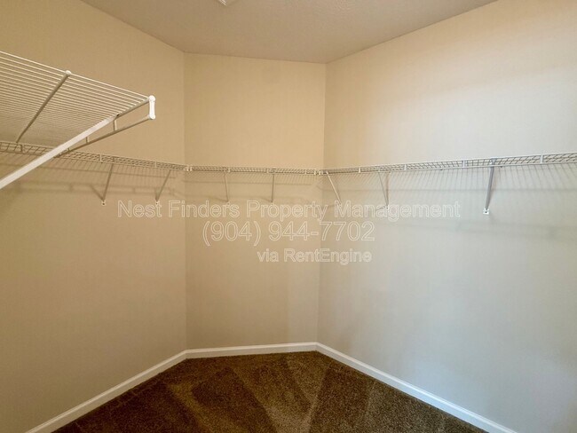 Building Photo - 145 Woodfield Ln
