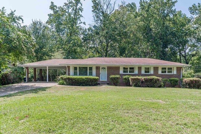 Building Photo - 3920 Cliftondale Pl