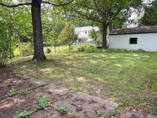 Building Photo - 38 Marshall Dr