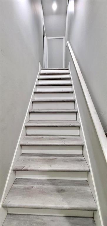 Building Photo - 1 Roseberry Ct