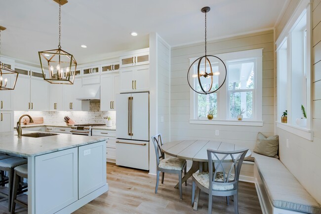 Building Photo - 40 Kristin Ct