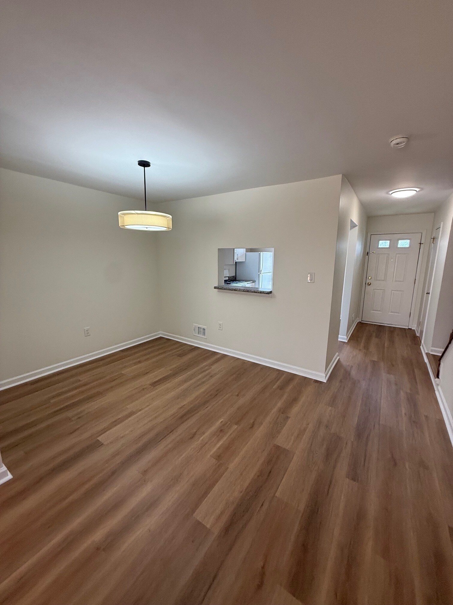 Building Photo - 32 Cherokee Dr