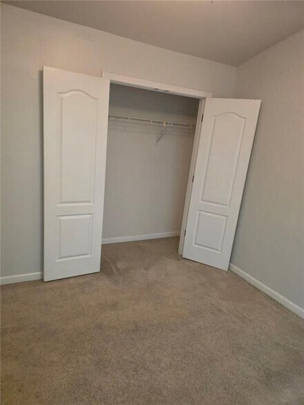 Building Photo - 2830 Cooper Brook Dr