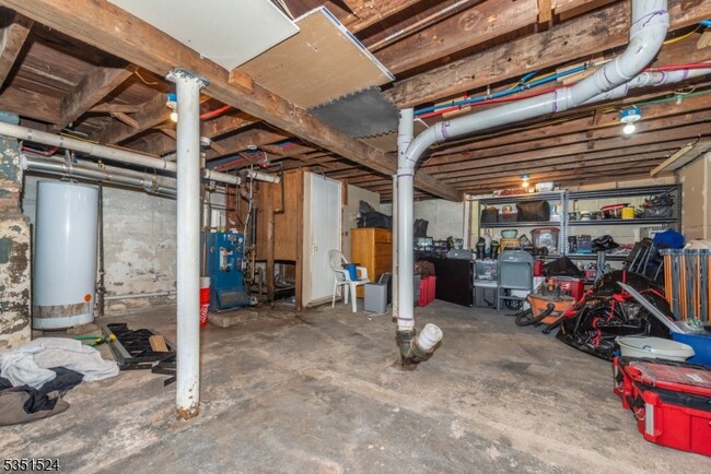 Building Photo - 35 Bergen Blvd