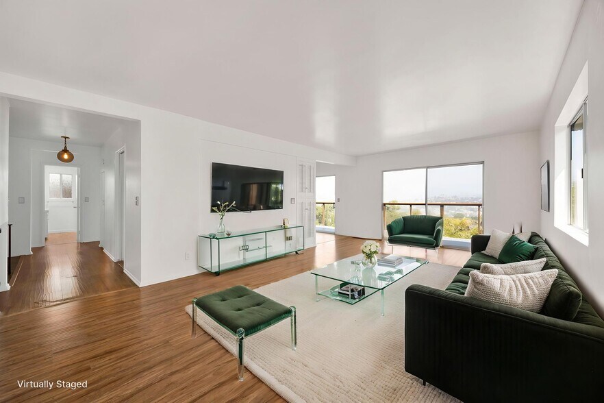 Building Photo - 4439 Palmero Dr