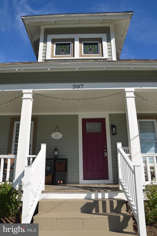 Building Photo - 207 Dodson Ave