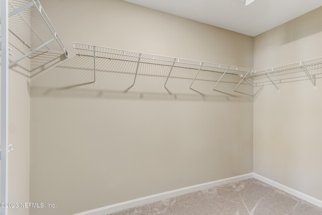 Building Photo - 1325 Salt Ridge Ave