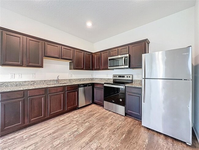 Building Photo - 927 Grandin St