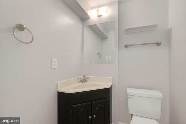 Building Photo - 9530 Ashbourn Dr