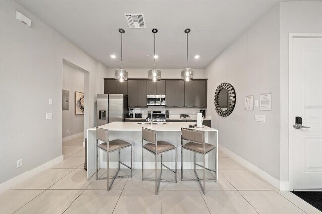 Building Photo - 7740 Sandy Ridge Dr