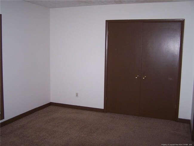 Building Photo - 6466 Pittsfield Dr