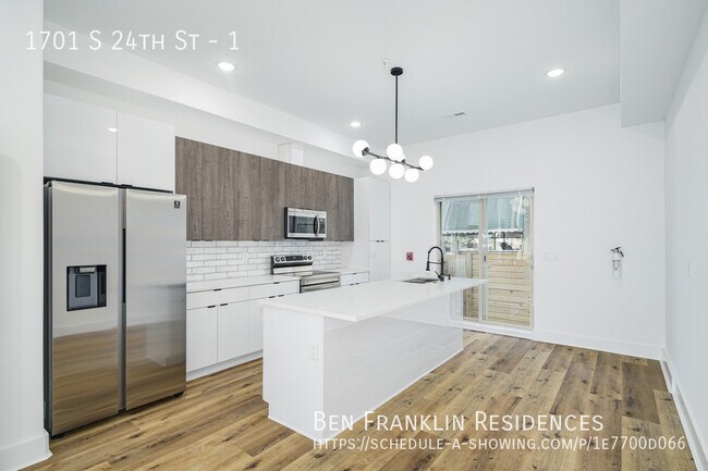 Building Photo - 1701 S 24th St